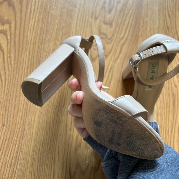 Steve Madden Beige Heels - Picture 3 of 4